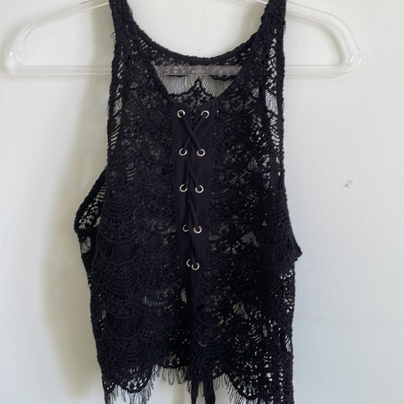 Indah Kera Lace Up Back Cropped Lace Tank in Black Size Medium - Picture 3 of 7